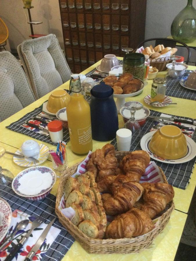 Chez Les Brocs B&B Canet  Exterior photo