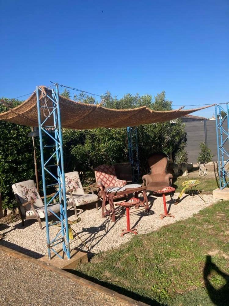 Chez Les Brocs B&B Canet  Exterior photo