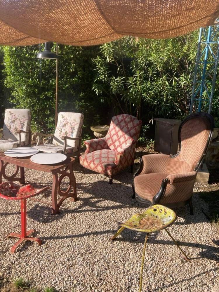 Chez Les Brocs B&B Canet  Exterior photo