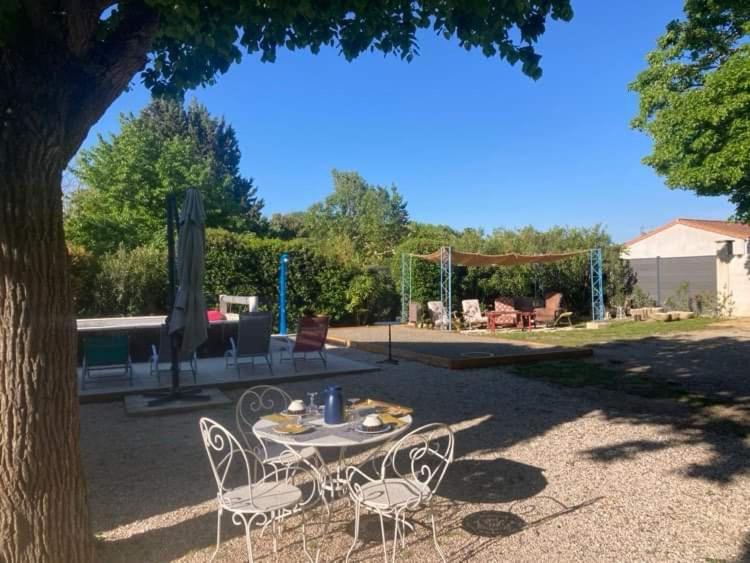 Chez Les Brocs B&B Canet  Exterior photo